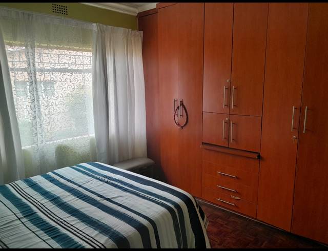 3 BEDROOM HOUSE FOR SALE IN OOS EINDE
